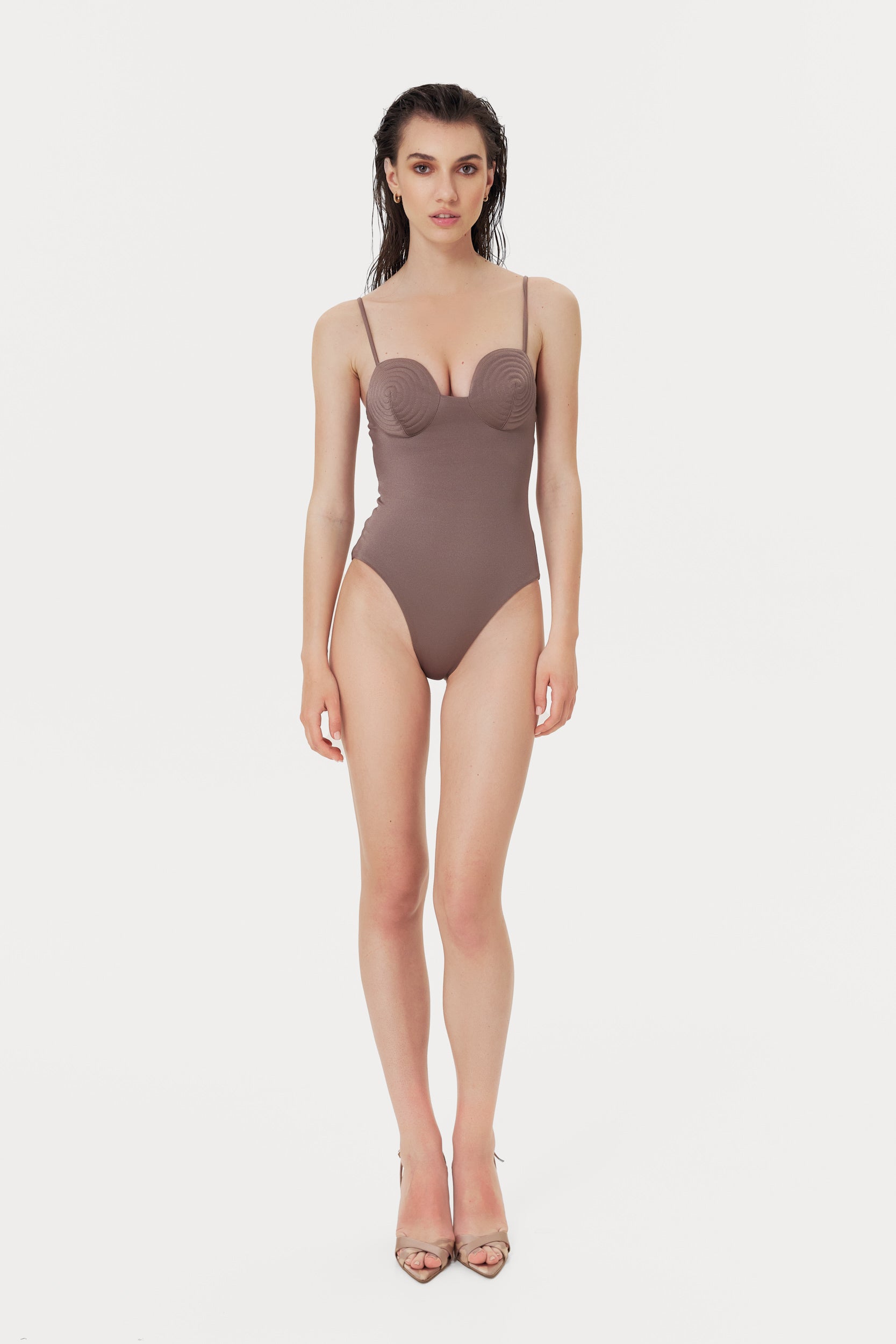 Taupe Spiral Round Cup One Piece